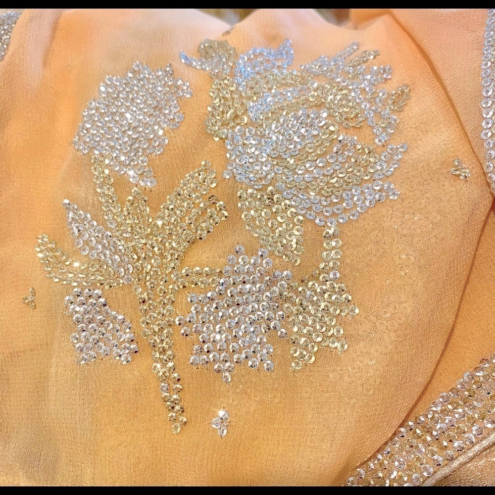🌸 SHIMMERING PEACH SILK SEQUINED WRAP